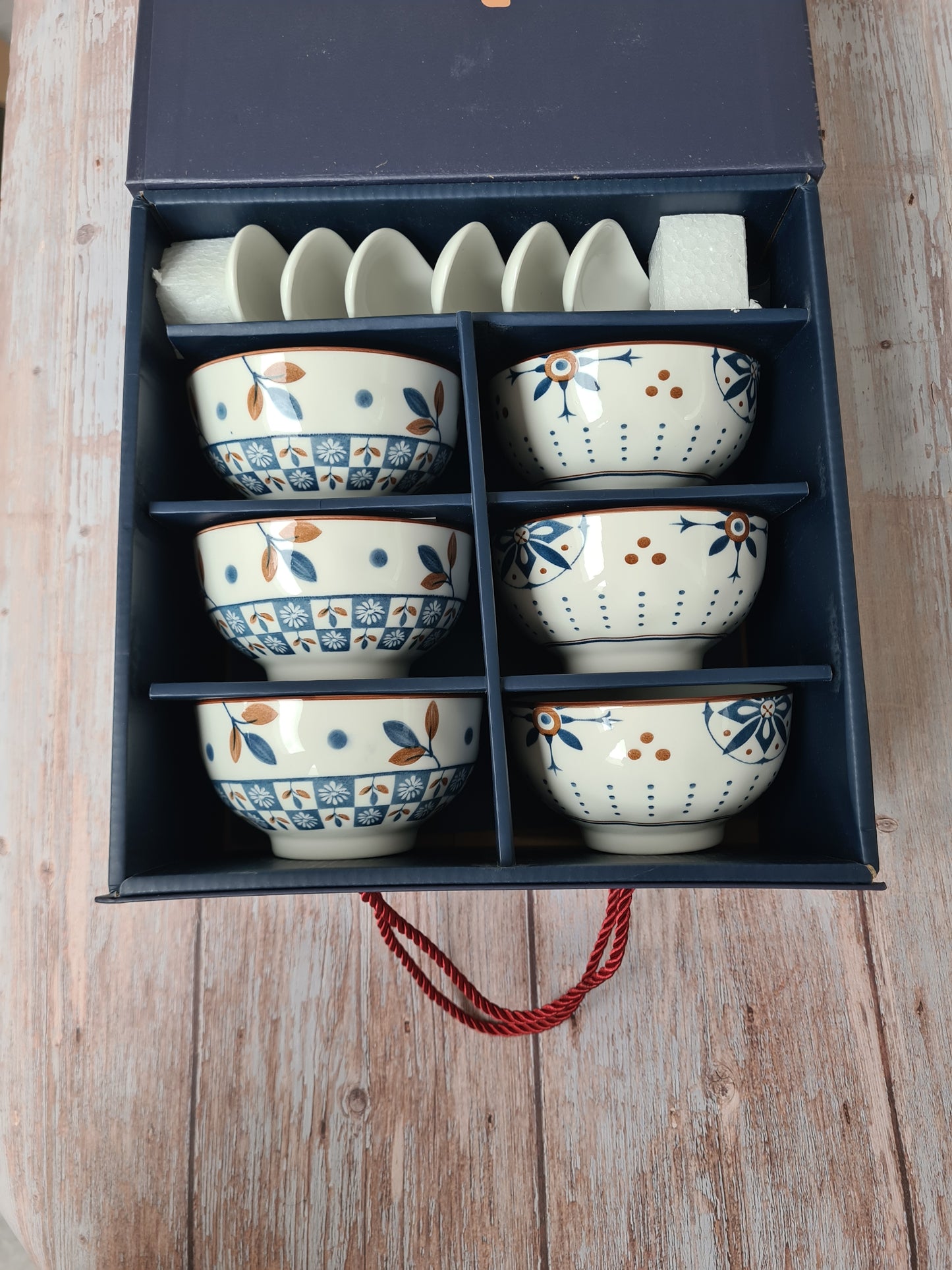 HQZT Homeware Set of 6 Bowls and Spoons set, Ceramic Hand Painted Japanese design Bowls